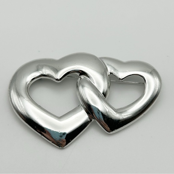 Large Silver Tone Double Heart Brooch Classic Valentine's Day Love - Picture 1 of 5
